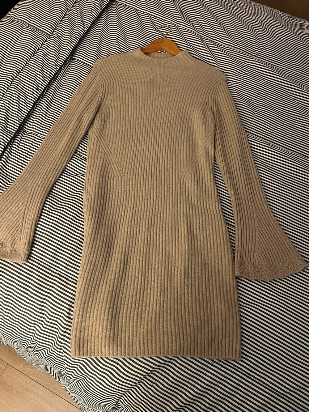 Abercrombie Sweater Dress (L)
